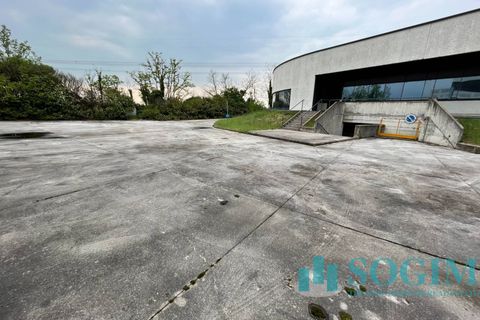 L'establiment comercial a Cusago, Milan, Cusago - € 12.500/mes | Ref: 37545 - foto 11
