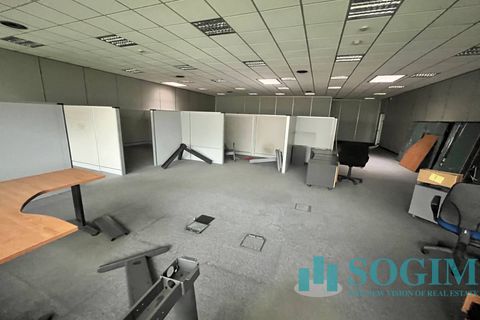 L'establiment comercial a Cusago, Milan, Cusago - € 12.500/mes | Ref: 37545 - foto 24