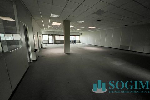 L'establiment comercial a Cusago, Milan, Cusago - € 12.500/mes | Ref: 37545 - foto 25