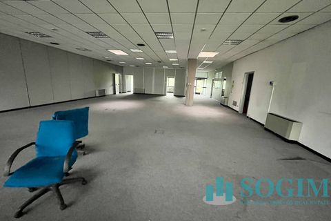 L'establiment comercial a Cusago, Milan, Cusago - € 12.500/mes | Ref: 37545 - foto 26