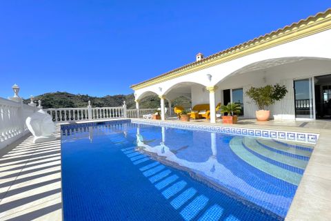 Villa i Torrox, Malaga, Torrox - € 769.000 | Ref: A4U2528 - foto 2