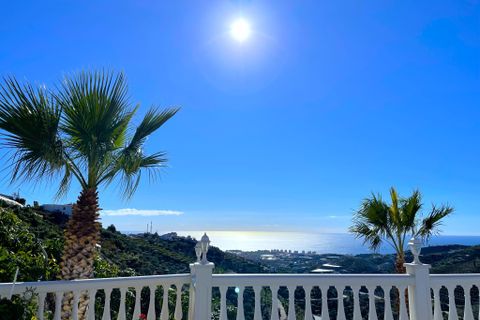 Villa i Torrox, Malaga, Torrox - € 769.000 | Ref: A4U2528 - foto 13