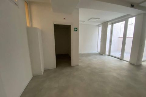 Erhvervsejendom i Pontedera, Pisa, Pontedera - € 300.000 | Ref: 2025P089 - foto 3
