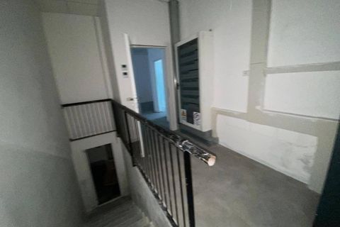 Erhvervsejendom i Pontedera, Pisa, Pontedera - € 300.000 | Ref: 2025P089 - foto 13