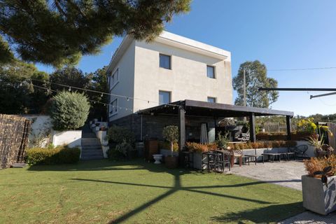 Erhvervsejendom i Ercolano, Naples, Ercolano - € 1.700.000 | Ref: 39 - foto 2