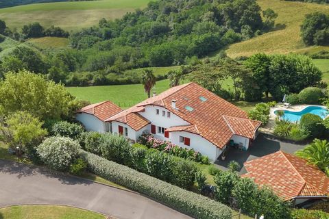 Villa a Briscous, Pyrenees-Atlantiques, Briscous - € 899.000 | Ref: 2023 - foto 3