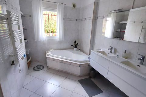Villa a Briscous, Pyrenees-Atlantiques, Briscous - € 899.000 | Ref: 2023 - foto 13