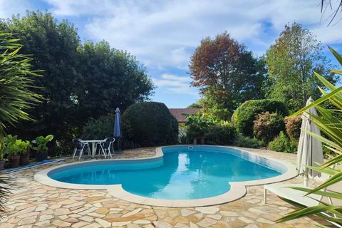Villa a Briscous, Pyrenees-Atlantiques, Briscous - € 899.000 | Ref: 2023 - foto 23