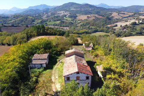 Landejendom i Arcevia, Ancona, Arcevia - € 290.000 | Ref: FFL-1315 - foto 1