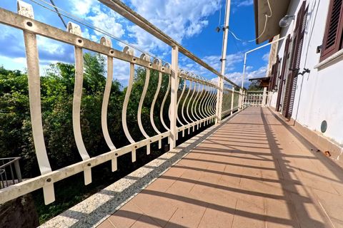 Villa i Aulla, Massa and Carrara, Aulla - € 100.000 | Ref: LUN-1886 - foto 5