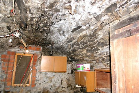 Villa en Comano, Massa and Carrara, Comano - € 90.000 | Ref: RCE-1987 - photo 10