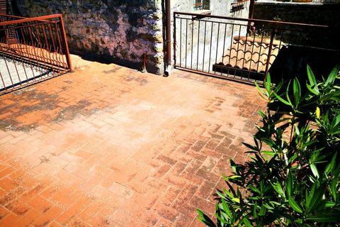 Villa en Comano, Massa and Carrara, Comano - € 90.000 | Ref: RCE-1987 - photo 13
