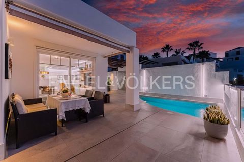 Villa a San Eugenio, Tenerife, San Eugenio - € 870.000 | Ref: W-047E99 - foto 8