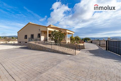 Villa a Castalla, Alicante, Castalla - € 950.000 | Ref: 5423 - foto 3