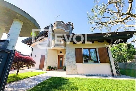 Villa i Udine, Udine, Udine - € 469.000 | Ref: GI555 - foto 2