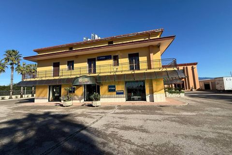 Erhvervsejendom i Eboli, Salerno, Eboli - € 1.450.000 | Ref: 199 - foto 2