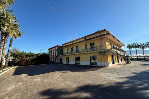 Erhvervsejendom i Eboli, Salerno, Eboli - € 1.450.000 | Ref: 199 - foto 4