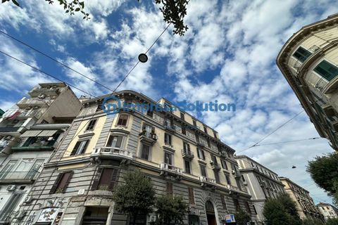 Erhvervsejendom i Naples, Naples, Naples - € 150.000 | Ref: Stazione.b - foto 6