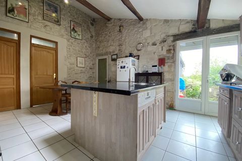 Landsbyhus i Sainte-Ramée, Charente-Maritime, Sainte-Ramée - € 120.000 | Ref: BVI70566 - foto 3