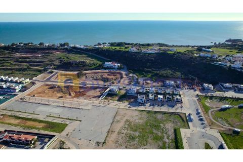 Helårsgrund i Albufeira, Faro, Albufeira - € 480.000 | Ref: LV-20 (PR-009) - foto 1