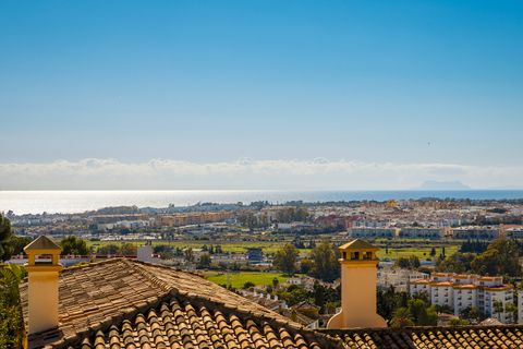 Villa a Marbella, Malaga, Marbella - € 2.195.000 | Ref: BHHS1466 - foto 32