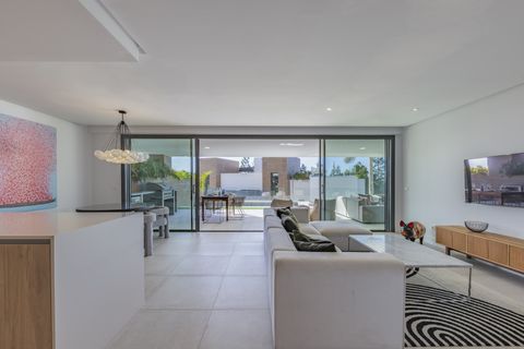 Dupleks i Marbella, Malaga, Marbella - € 1 075 000 | Ref: BHHS-05225 - foto 11