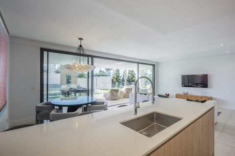 Dupleks i Marbella, Malaga, Marbella - € 1 075 000 | Ref: BHHS-05225 - foto 16
