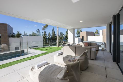 Dupleks i Marbella, Malaga, Marbella - € 1 075 000 | Ref: BHHS-05225 - foto 40