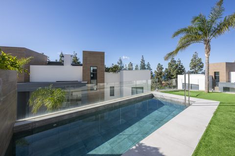 Dupleks i Marbella, Malaga, Marbella - € 1 075 000 | Ref: BHHS-05225 - foto 45