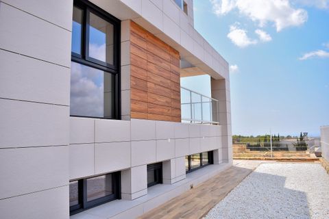 Villa a Finestrat, Alicante, Finestrat - € 790.000 | Ref: N5798 - foto 4