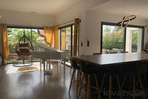 Villa i Cabestany, Pyrenees-Orientales, Cabestany - € 465.000 | Ref: VM11742-TEAM66 - foto 11