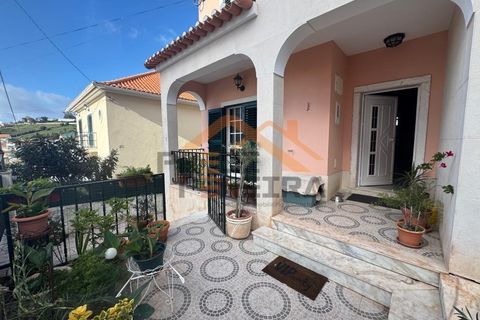 Villa i Odivelas, Lisbon, Odivelas - € 799.000 | Ref: PP5787 - foto 1