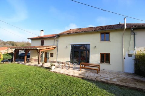 Villa i Cherves-Chatelars, Charente, Cherves-Chatelars - € 267.500 | Ref: BVI81468 - foto 1