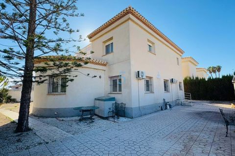 Villa i Playa Flamenca, Alicante, Playa Flamenca - € 509.000 | Ref: P8497 - foto 2
