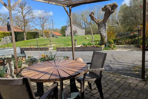 Landsbyhus i Prissac, Indre, Prissac - € 167.400 | Ref: BVI83675 - foto 3