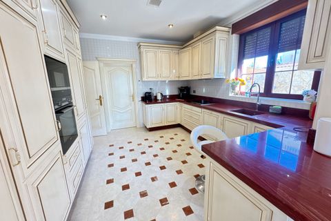 Villa a Cabo Roig, Alicante, Cabo Roig - € 1.700.000 | Ref: 2-16091/72737 - foto 20