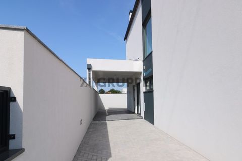 Villa i Aveiro, Aveiro, Aveiro - € 580.000 | Ref: MRAVR_ZG_121200 - foto 46