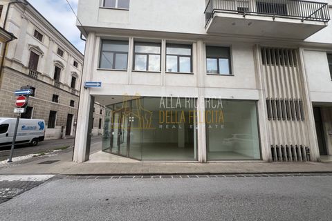 Erhvervsejendom i Schio, Vicenza, Schio - € 90.000 | Ref: BM078 - foto 2