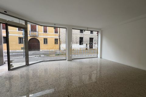 Erhvervsejendom i Schio, Vicenza, Schio - € 90.000 | Ref: BM078 - foto 3