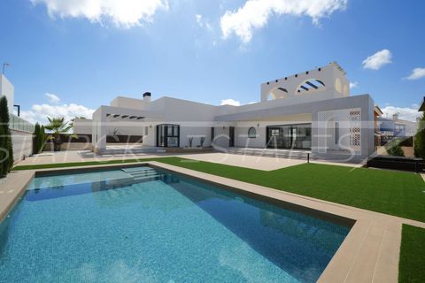 Villa in Ciudad Quesada, Alicante - foto 1