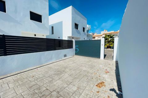 Villa a Torrevieja, Alicante, Torrevieja - € 1.200.000 | Ref: 81318120-01 - foto 10
