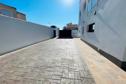Villa a Torrevieja, Alicante, Torrevieja - € 1.200.000 | Ref: 81318120-01 - foto 27