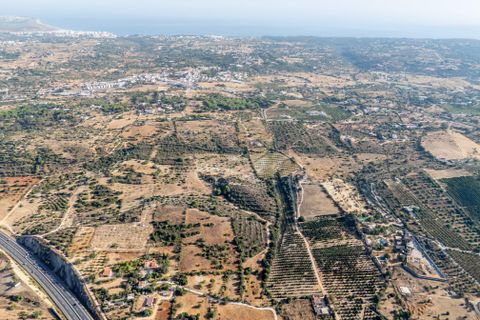 Helårsgrund i Lagoa, Faro, Lagoa - € 900.000 | Ref: C0240-03501 - foto 13