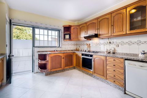 Villa i Almada, Setubal, Almada - € 560.000 | Ref: C0364-05304 - foto 4