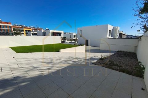 Villa i Corroios, Setubal, Corroios - € 775.000 | Ref: CAS_153 - foto 39