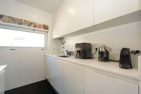 Villa i Carcavelos, Lisbon, Carcavelos - € 875.000 | Ref: C0444-00778 - foto 8