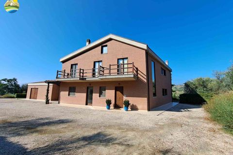 Villa a Collecorvino, Pescara, Collecorvino - € 385.000 | Ref: EL1111-609394 - foto 7
