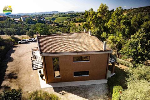 Villa a Collecorvino, Pescara, Collecorvino - € 385.000 | Ref: EL1111-609394 - foto 14