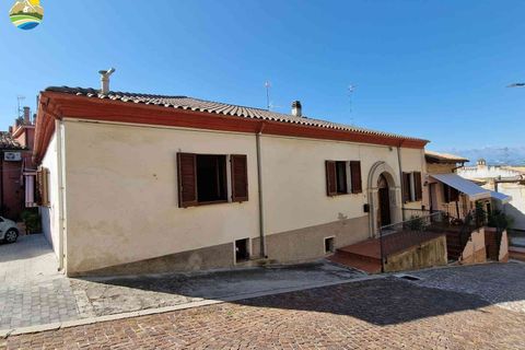 Byhus i Morro d'Oro, Teramo, Morro d'Oro - € 98.000 | Ref: EL1114-609469 - foto 2