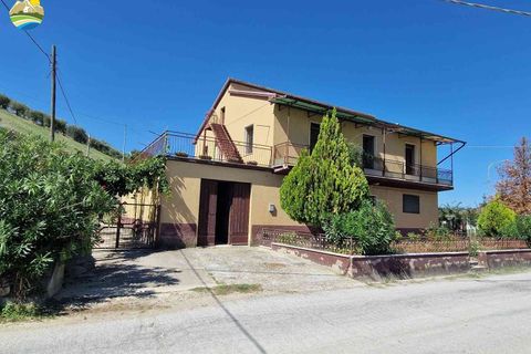 Villa a Bisenti, Teramo, Bisenti - € 135.000 | Ref: EL1121-729861 - foto 4